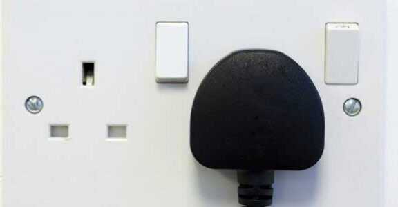 how to safely charge your e cigarette
