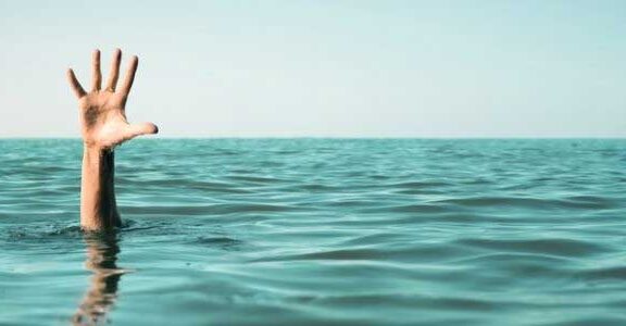 hand out of water