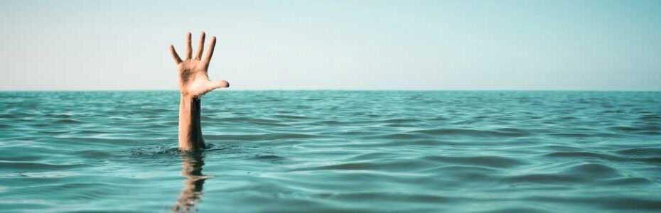 hand out of water