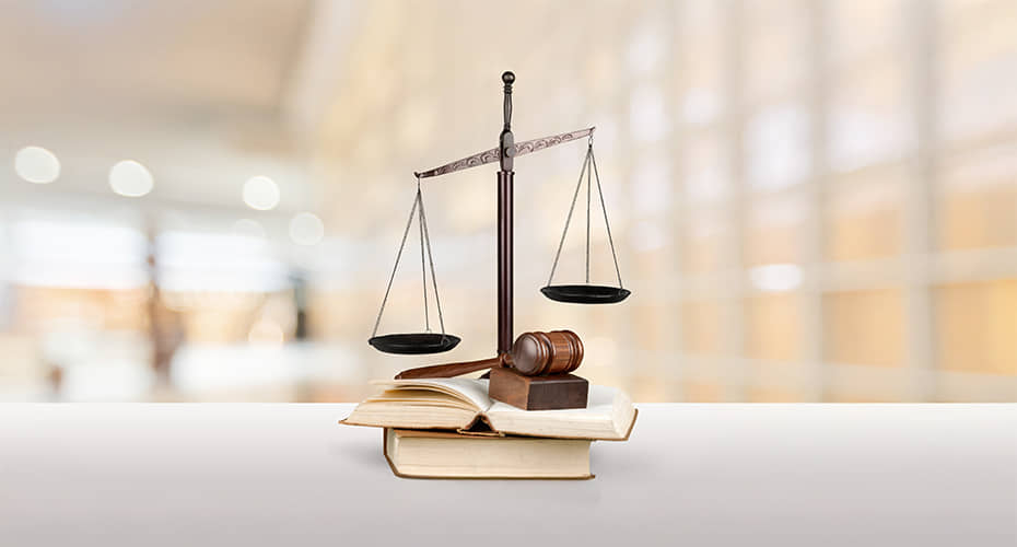 the tobacco and vapes act - scales on a table with a blurred background